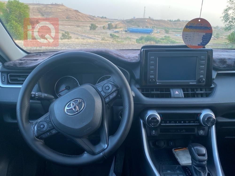 تويوتا راف 4